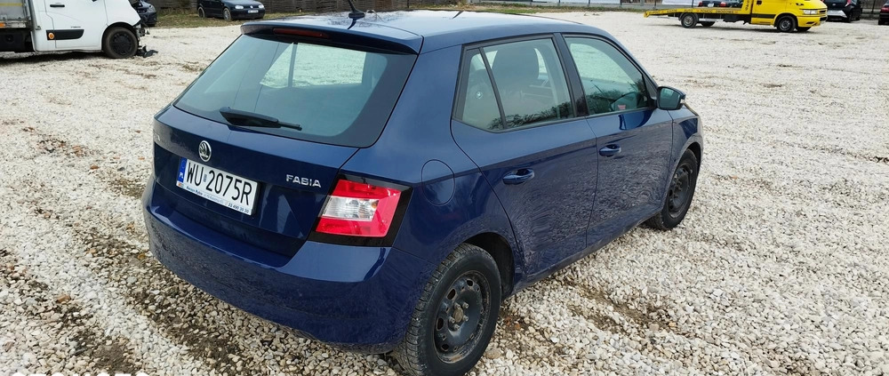 Skoda Fabia cena 17900 przebieg: 200000, rok produkcji 2017 z Warszawa małe 106